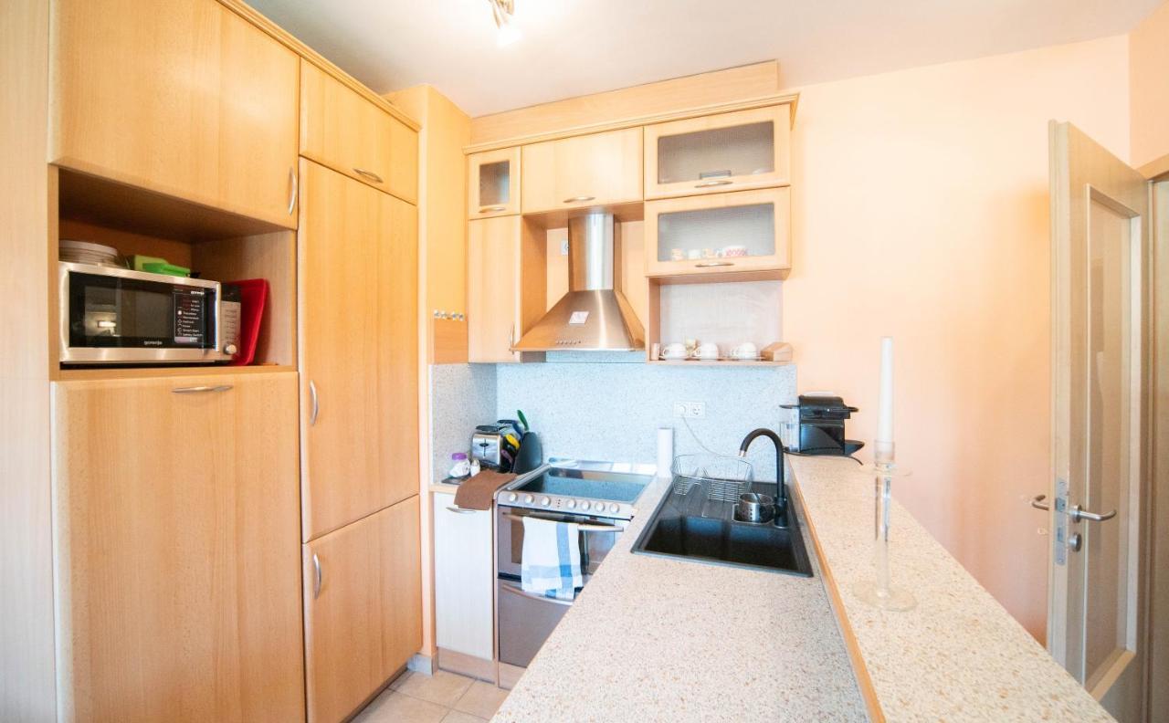 Free Parking Amphitheater Apartment - Wifi, Ac, Tv Budapest Exterior foto