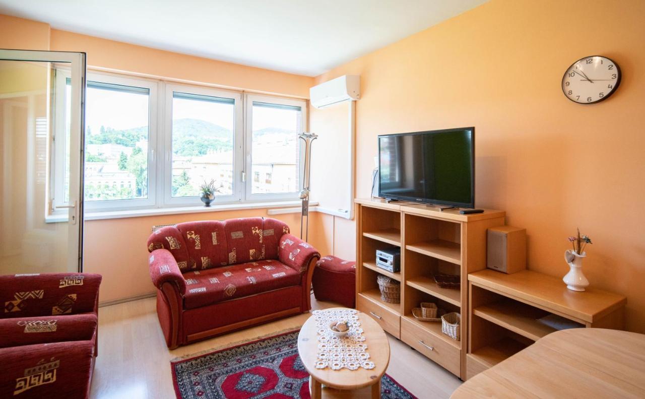 Free Parking Amphitheater Apartment - Wifi, Ac, Tv Budapest Exterior foto