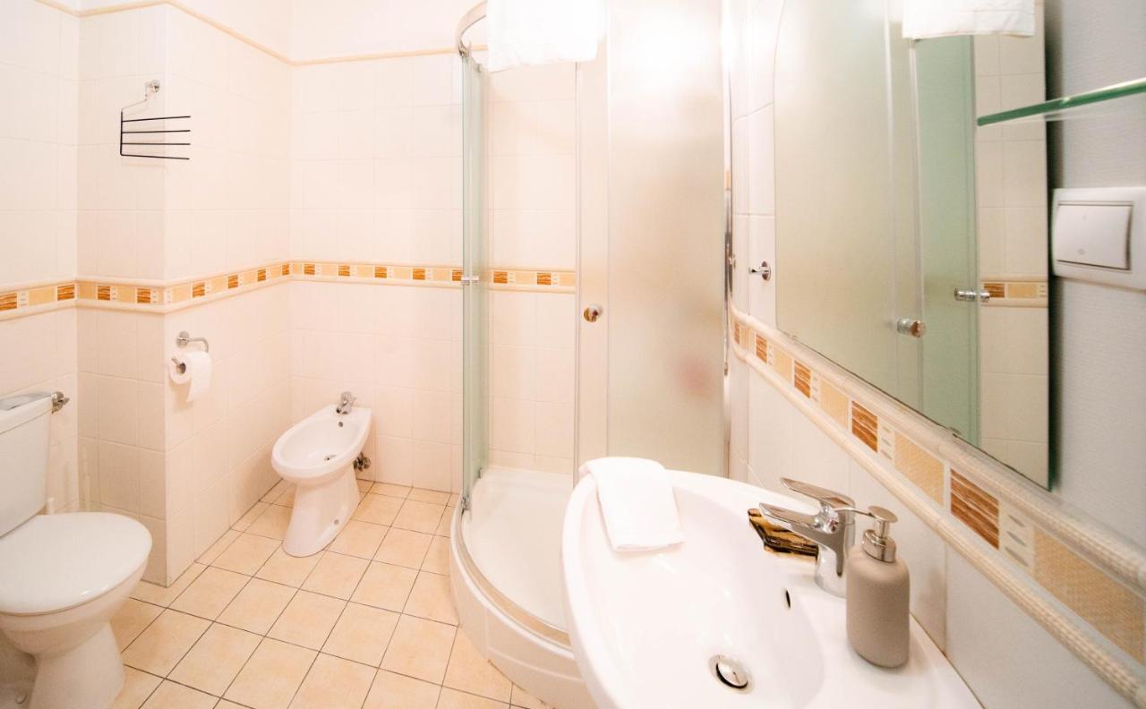 Free Parking Amphitheater Apartment - Wifi, Ac, Tv Budapest Exterior foto